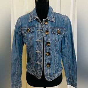 AMI Demi Jacket with detailed Vintage style buttons size S